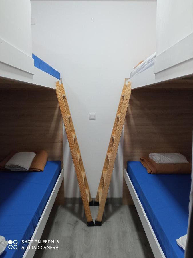 Albergue Alecerカルダス・デ・レイス エクステリア 写真